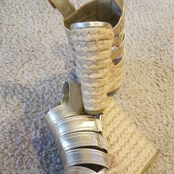 Platform wedge sandals - Picture 7 of 7